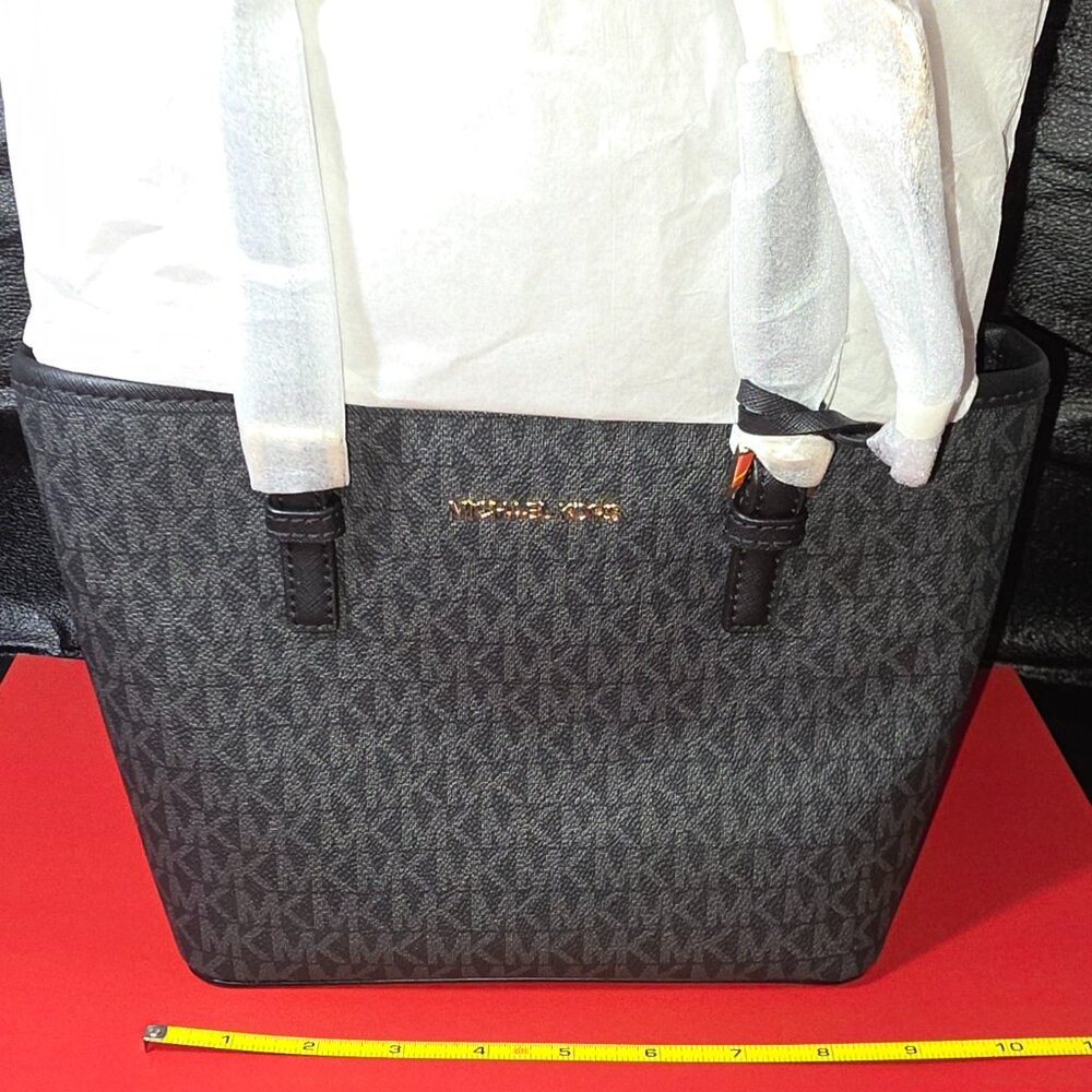 NWT Michael Kors Jet Set Black Small Tote